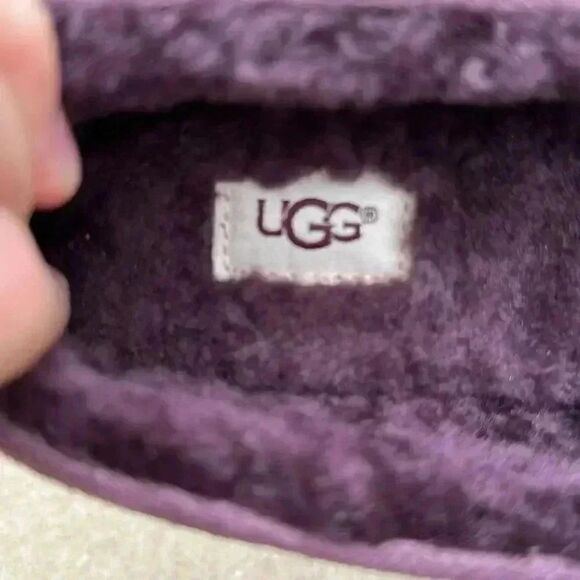 Ugg Ansley Moccasin Slippers - Picture 9 of 14